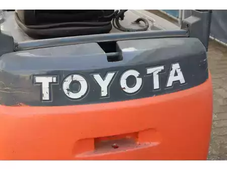 El truck - 4 hjulet 2012  Toyota 8FBET16 (17)