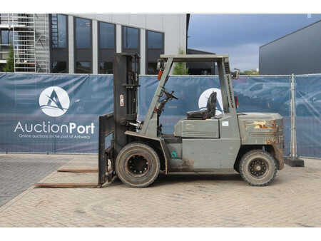 Diesel Forklifts 1999  Yang FD-45IIP (2)