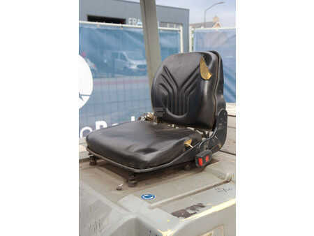 Diesel Forklifts 1999  Yang FD-45IIP (22)