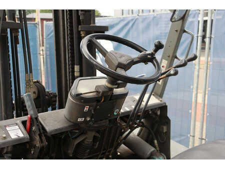 Diesel Forklifts 1999  Yang FD-45IIP (23)