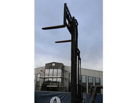 Diesel Forklifts 1999  Yang FD-45IIP (37)