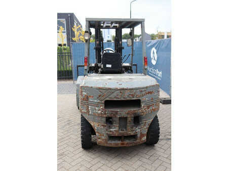 Diesel Forklifts 1999  Yang FD-45IIP (5)