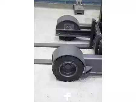 Retraky 2010  Linde R20G-03 (12)