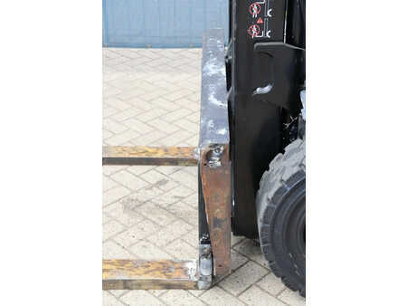 Carrelli elevatori GPL 2008  Toyota 02-8FGF30 (11)