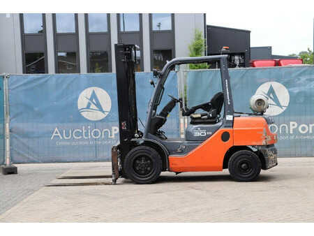 Carrelli elevatori GPL 2008  Toyota 02-8FGF30 (2)