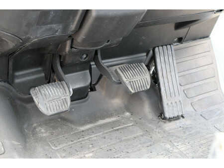 Carrelli elevatori GPL 2008  Toyota 02-8FGF30 (28)