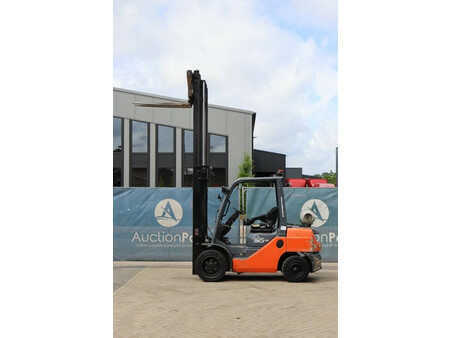 Carrelli elevatori GPL 2008  Toyota 02-8FGF30 (37)