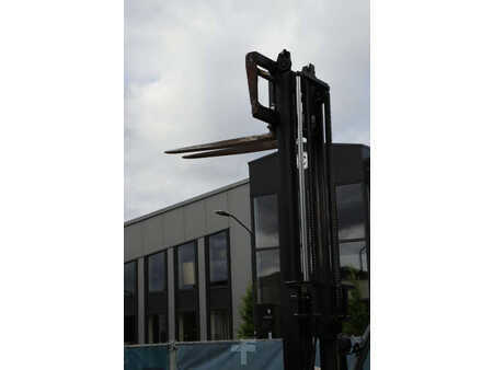 Carrelli elevatori GPL 2008  Toyota 02-8FGF30 (39)