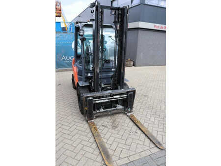 Carrelli elevatori GPL 2008  Toyota 02-8FGF30 (7)