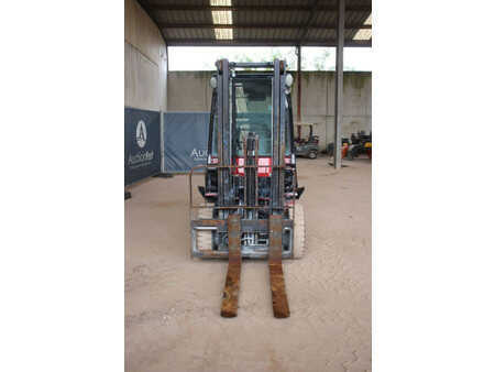 Treibgasstapler 2015  Nissan 25 (7)