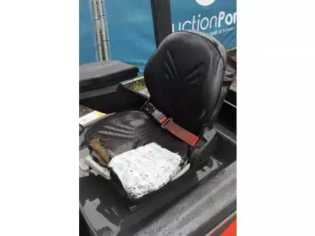 Eléctrica de 4 ruedas 2019  Linde E16C (23)