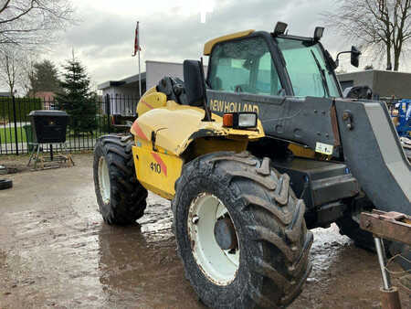 Chariots téléscopiques fixes 2003  New Holland LM410 (8)
