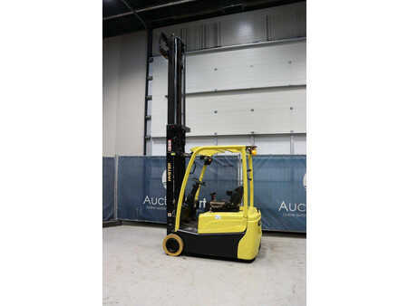 Eléctrica de 4 ruedas 2015  Hyster J2.0XNT MWB (24)