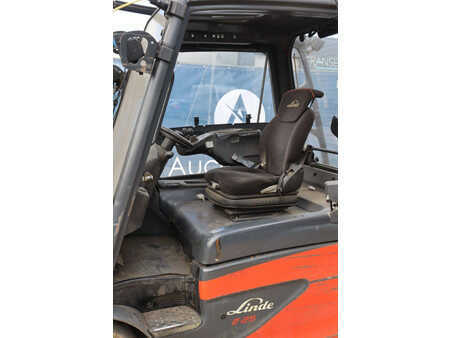 Elektro čtyřkolový VZV 2016  Linde E25L-01 (18)