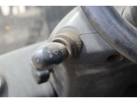 Elektro čtyřkolový VZV 2016  Linde E25L-01 (24)