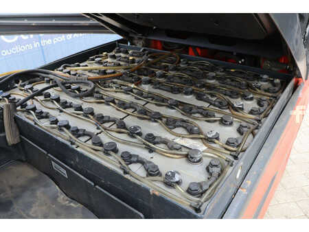 Elektro čtyřkolový VZV 2016  Linde E25L-01 (30)