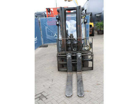 Elektro čtyřkolový VZV 2016  Linde E25L-01 (8)