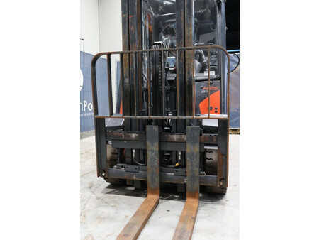 Carretilla elevadora GLP 2017  Linde H25T-02 (10)
