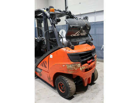 Carretilla elevadora GLP 2017  Linde H25T-02 (15)