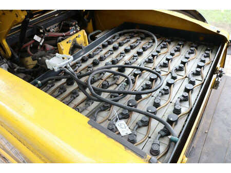 Elektro čtyřkolový VZV 2011  Yale ERP25VL (17)