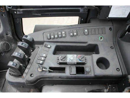 Dieselstapler - Hyundai 80D-9 (25)
