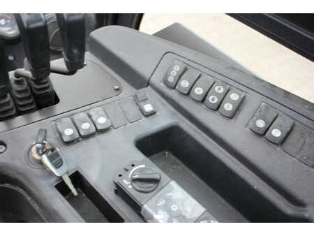 Dieselstapler - Hyundai 80D-9 (27)