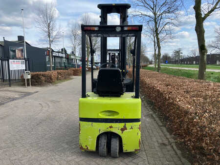 Carrelli elettrici 4 ruote 2006  Clark TMX15S (5)