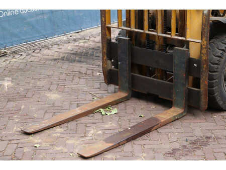 Diesel truck - Toyota 3FD25 (11)