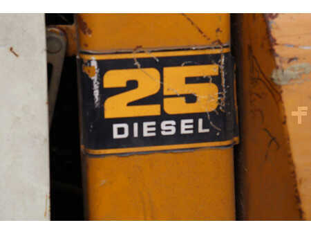Diesel truck - Toyota 3FD25 (15)
