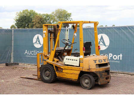 Diesel truck - Toyota 3FD25 (3)