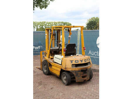 Diesel truck - Toyota 3FD25 (4)