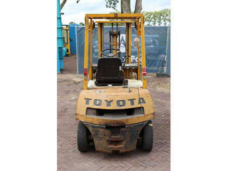 Diesel truck - Toyota 3FD25 (5)