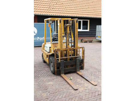 Diesel truck - Toyota 3FD25 (7)