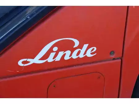 Treibgasstapler 2005  Linde H20T (18)