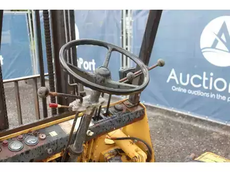 Dieselový VZV - Hyster H3.00XL (25)