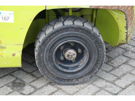 LPG heftrucks 2019  Clark S30L (15)