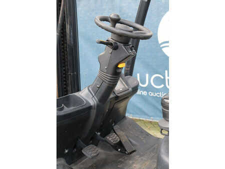 LPG heftrucks 2019  Clark S30L (25)