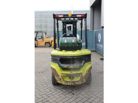 LPG heftrucks 2019  Clark S30L (5)