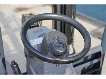 4-wiel elektrische heftrucks 2015  Jungheinrich EFG115 (18)