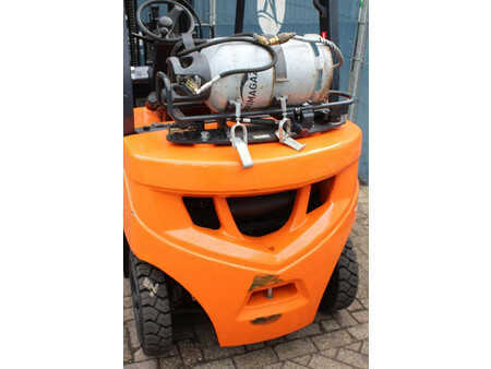 Chariots élévateurs GPL 2018  Doosan G20GP (17)