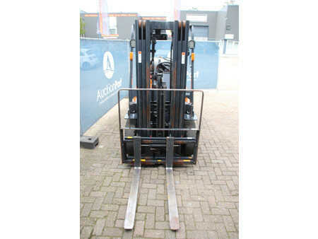 Chariots élévateurs GPL 2018  Doosan G20GP (7)