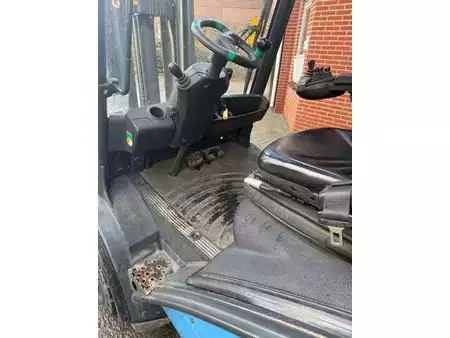 LPG Forklifts 2009  Linde H25T (10)