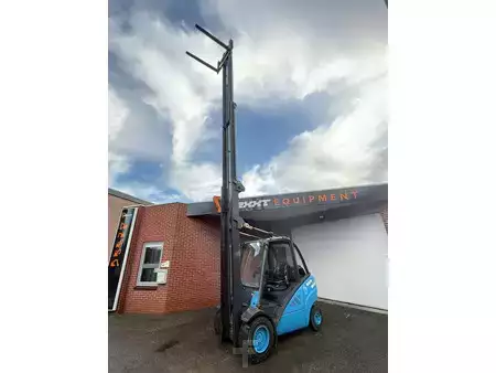 LPG Forklifts 2009  Linde H25T (13)