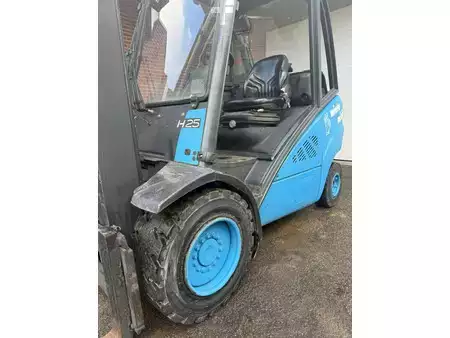 LPG Forklifts 2009  Linde H25T (7)