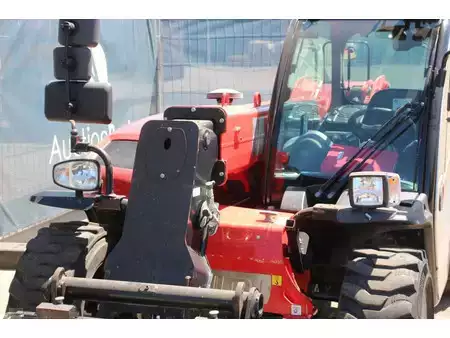 Verreikers (vast) 2022  Manitou MT 625 H (11)
