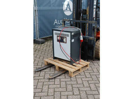 Sähkö - 4 pyör 2009  Heli CPD15 (10)