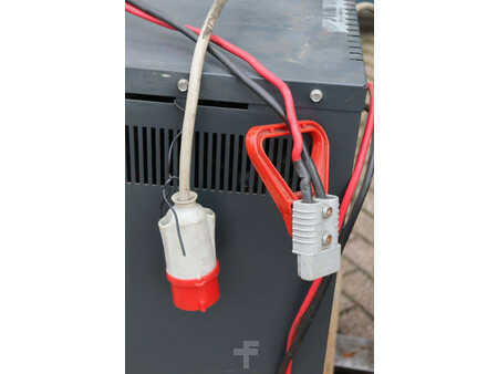 Sähkö - 4 pyör 2009  Heli CPD15 (14)