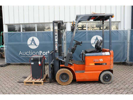 Sähkö - 4 pyör 2009  Heli CPD15 (2)