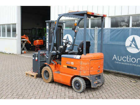 Sähkö - 4 pyör 2009  Heli CPD15 (3)