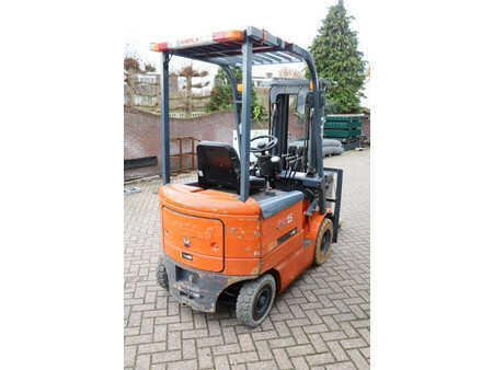 Sähkö - 4 pyör 2009  Heli CPD15 (6)